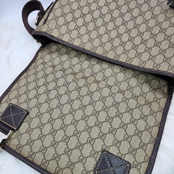 Gucci GM Messenger Bag - Picture 12 of 17